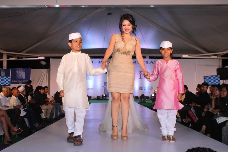 Photos of Fashion Show by Archana Kochhar in Memory of 26/11 Victims. Fashion Show,Archana Kochhar,Archana Kochhar fashion show,Memory of 26/11 Victims,Memory of 26/11,26/11,26/11 Victims