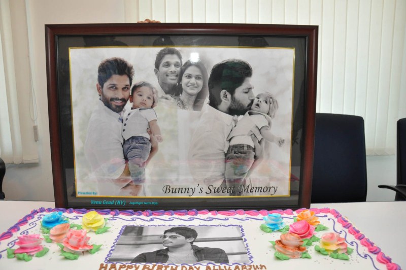 Allu Arjun Birthday Celebrations Photos Allu Arjun Birthday Celebrations 2015,Allu Arjun Birthday Celebrations,Allu Arjun Birthday,Stylish Star Allu Arjun,Allu Arjun,actor Allu Arjun