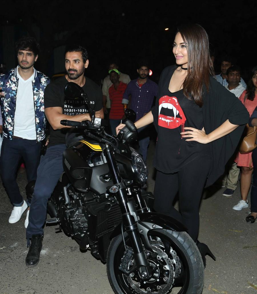 Photos of Bollywood actor John Abraham and actress Sonakshi Sinha promote Force 2 movie. John Abraham and Sonakshi Sinha,John Abraham,Sonakshi Sinha,Force 2,Force 2 movie promotion,Force 2 promotion,Force 2 movie promotion pics,Force 2 movie promotion images,Force 2 movie promotion photos,Force 2 movie promotion stills,Force 2 movie promotion