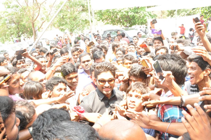 Allu Arjun Birthday Celebrations Photos Allu Arjun Birthday Celebrations 2015,Allu Arjun Birthday Celebrations,Allu Arjun Birthday,Stylish Star Allu Arjun,Allu Arjun,actor Allu Arjun