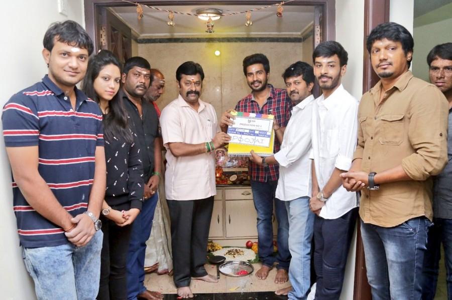 South Indian actor Vishnu Vishal's Studioz Production No.3 movie pooja held at Chennai. Celebs like Vishnu Vishal, Music Director Leon James, Director Chella Ayyavu, Cinematographer Shakthi and others graced the event. Vishnu Vishal,Studioz Production No.3,Vishnu Vishal new movie,Vishnu Vishal new movie launch,Vishnu Vishal new movie pooja,Vishnu Vishal new movie pooja pics,Vishnu Vishal new movie pooja images,Vishnu Vishal new movie pooja photos,Vishnu Vishal new movie