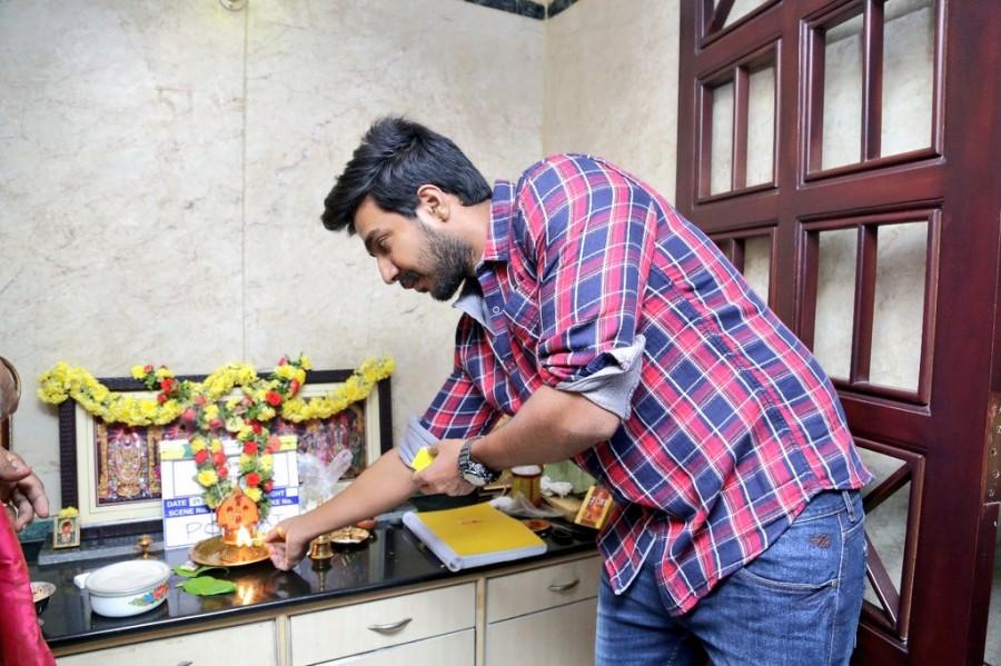 South Indian actor Vishnu Vishal's Studioz Production No.3 movie pooja held at Chennai. Celebs like Vishnu Vishal, Music Director Leon James, Director Chella Ayyavu, Cinematographer Shakthi and others graced the event. Vishnu Vishal,Studioz Production No.3,Vishnu Vishal new movie,Vishnu Vishal new movie launch,Vishnu Vishal new movie pooja,Vishnu Vishal new movie pooja pics,Vishnu Vishal new movie pooja images,Vishnu Vishal new movie pooja photos,Vishnu Vishal new movie