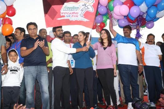 Mega Power Star Ram Charan, Actress Rashi Khanna, Tennis star Sania Mirza, Telangana IT and Municipal Administration Minister KTR have participated in 10K Run, which has been organised at People's Plaza in Hyderabad in order to promote Health and Fitness.