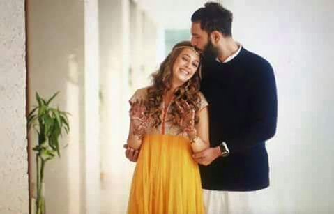 Yuvraj Singh and Hazel Keech's Mehendi Ceremony pictures. Yuvraj Singh and Hazel Keech,Yuvraj Singh and Hazel Keech wedding,Yuvraj Singh and Hazel Keech marriage,Yuvraj Singh wedding,Yuvraj Singh marriage,Yuvraj Singh and Hazel Keech's Mehendi Ceremony pictures,Yuvraj Singh Mehendi Ceremony pictures,Hazel K