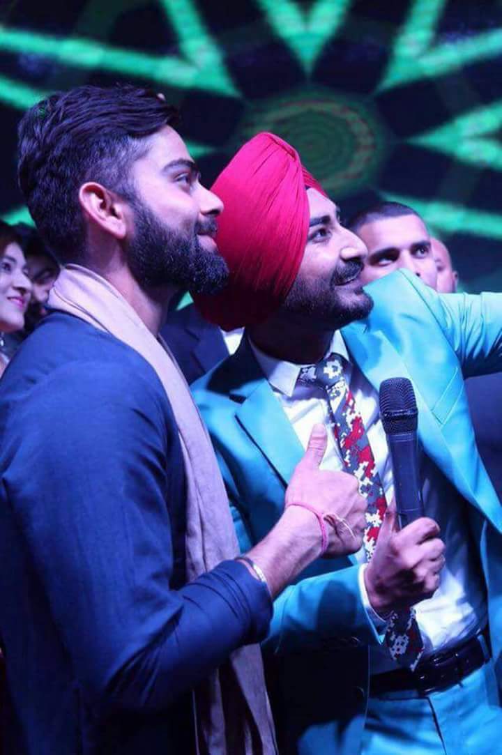 Virat Kohli, Parthiv Patel, Mohammed Shami, Ajinkya Rahane and Ishant Sharma at Yuvraj Singh-Hazel Keech's 'Cocktail' celebration. Yuvraj Singh-Hazel Keech,Yuvraj Singh and Hazel Keech,Yuvraj Singh and Hazel Keech Cocktail celebration,Virat Kohli,Parthiv Patel,Mohammed Shami,Ajinkya Rahane,Ishant Sharma,Yuvraj Singh and Hazel Keech Cocktail celebration pics,Yuvraj Singh and Hazel Kee
