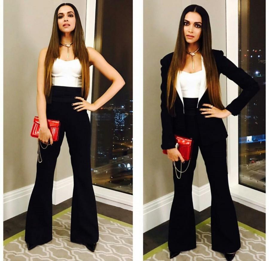 Photos of Bollywood actress Deepika Padukone at Esquire Awards 2016. Deepika Padukone at Esquire Awards 2016,Deepika Padukone at Esquire Awards,Esquire Awards 2016,Esquire Awards,Deepika Padukone pics,Deepika Padukone images,Deepika Padukone photos,Deepika Padukone stills,Deepika Padukone pictures