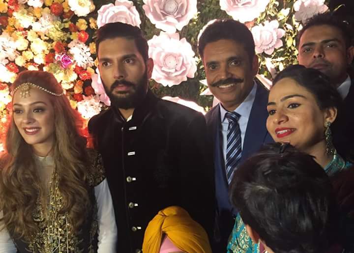 Virat Kohli, Parthiv Patel, Mohammed Shami, Ajinkya Rahane and Ishant Sharma at Yuvraj Singh-Hazel Keech's 'Cocktail' celebration. Yuvraj Singh-Hazel Keech,Yuvraj Singh and Hazel Keech,Yuvraj Singh and Hazel Keech Cocktail celebration,Virat Kohli,Parthiv Patel,Mohammed Shami,Ajinkya Rahane,Ishant Sharma,Yuvraj Singh and Hazel Keech Cocktail celebration pics,Yuvraj Singh and Hazel Kee