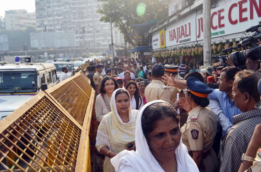 Women enter the famous Haji Ali dargah after five years and a series of legal battles and agitations in Mumbai, on Nov 29, 2016. Till June 2012, women were allowed entry up to the sanctum sanctorum comprising the mazaar (grave) of the revered Muslim saint, Sayyed Peer Haji Ali Shah Bukhari, but suddenly the entry rto women was barred. Mumbai,Haji Ali Dargah After 5 Years,Haji Ali Dargah,Women re-enter Haji Ali dargah,Women enter Haji Ali dargah,Women enters Haji Ali dargah