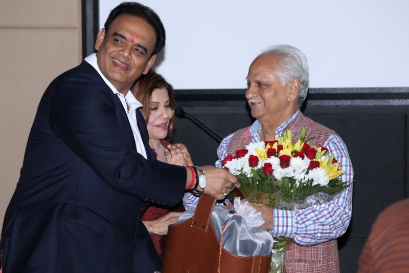 Filmmaker Ramesh Sippy during the launch of preview theatre Cinetheque in Mumbai on Nov 29, 2016. Singer Sapna Mukherjee,Rakesh Roshan,Filmmaker Ramesh Taurani,Ramesh Sippy,Launch of preview theatre Cinetheque