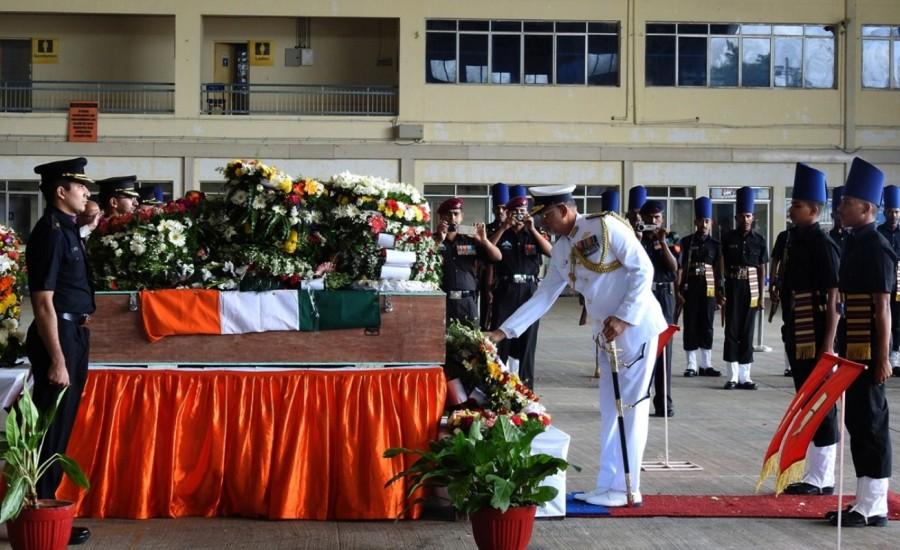 The mortal remains of martyr Major Akshay Girish, who was killed in Nagrota militant attack arrives at Yelahanka Air Force Station in Bengaluru on Dec 1, 2016. Martyr Akshay,Martyr Akshay mortal,Martyr Akshay mortal at Yelahanka AFS,Nagrota militant attack,Yelahanka Air Force Station,Yelahanka Air Force