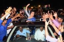 Photos of Bollywood actress Vidya Balan inaugurates selfie point at Ghatkopar on December 1, 2016.