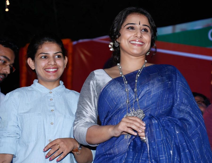Photos of Bollywood actress Vidya Balan inaugurates selfie point at Ghatkopar on December 1, 2016. Vidya Balan,Vidya Balan inaugurates selfie point,Vidya Balan at Ghatkopar,Ghatkopar,Kahaani 2,Kahaani,Vidya Balan in saree,Vidya Balan hot pics,Vidya Balan hot images,Vidya Balan hot photos,Vidya Balan hot stills,Vidya Balan hot pictures
