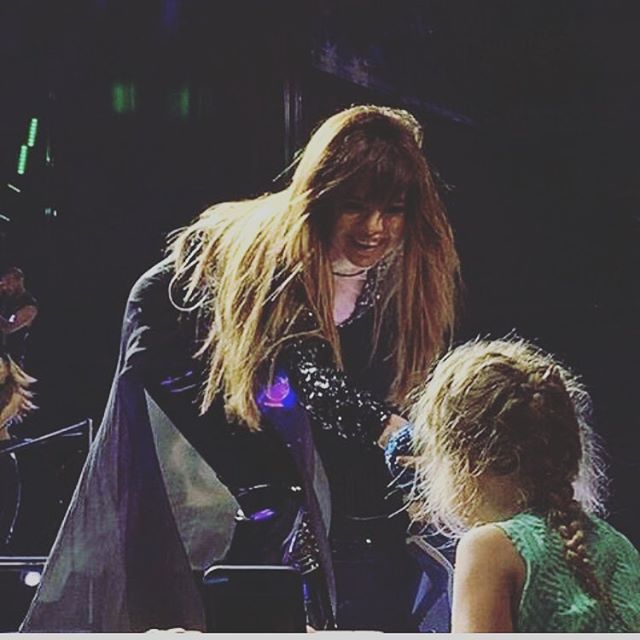 Selena Gomez is the queen of Instagram: Check out the stunning photos of the singer. Selena Gomez,Selena Gomez hot pics,Selena Gomez hot images,Selena Gomez hot photos,Selena Gomez hot pictures,Selena Gomez latest pics,Selena Gomez latest images,Selena Gomez latest photos,Selena Gomez latest stills,Selena Gomez latest pictures