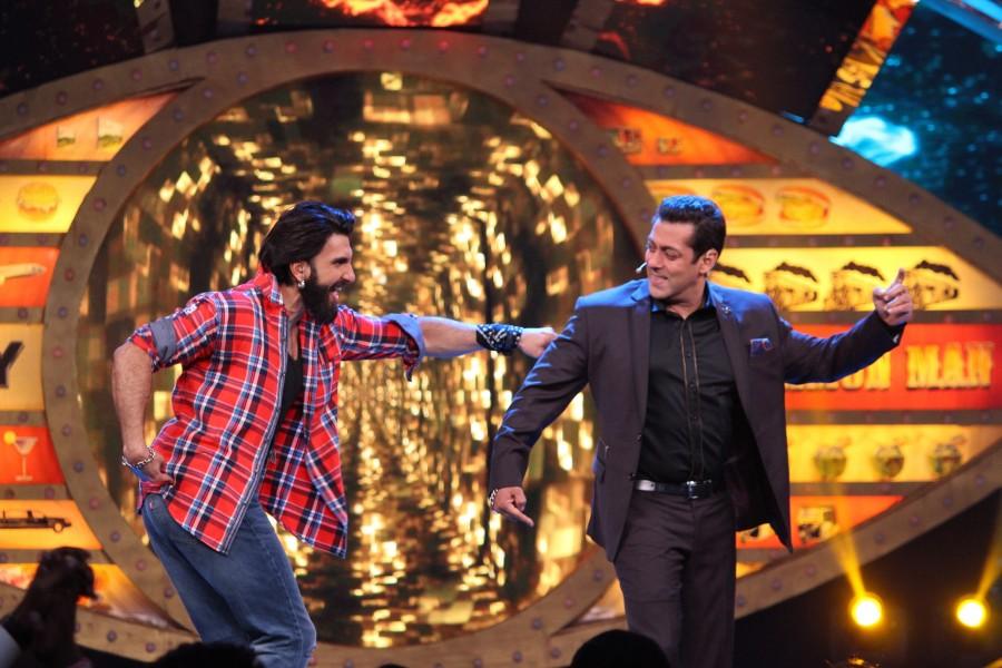 Photos of Ranveer Singh and Vaani Kapoor promote Befikre on Salman Khan's Bigg Boss 10 show Ranveer Singh and Vaani Kapoor,Ranveer Singh,Vaani Kapoor,Salman Khan,Bigg Boss 10,Befikre,Befikre on Bigg Boss 10,salman khan bigg boss 10