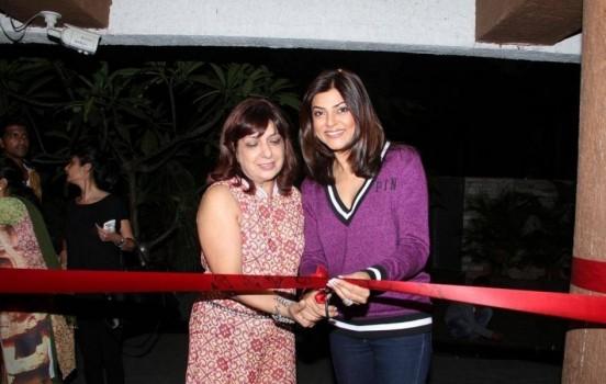Sushmita Sen and Esha Deol At A Spa Launch