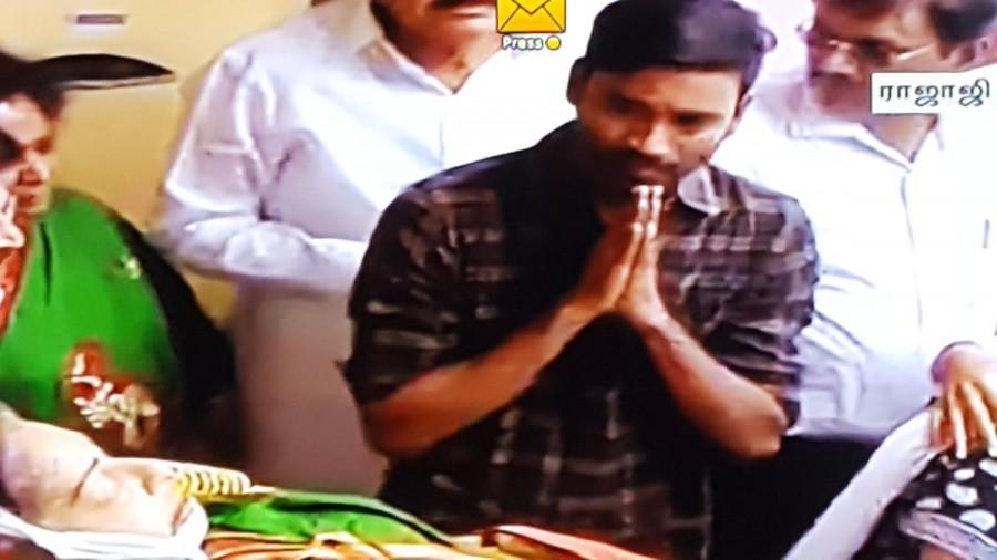 Tamil superstar Rajinikanth and popular actors Vijay and Dhanush paid their last respects to Tamil Nadu Chief Minister J. Jayalalithaa who died here on Monday night. Rajinikanth paid his respects with his wife and daughters. Rajinikanth,Dhanush,Rajinikanth pays last respect to Jayalalithaa,Dhanush pays last respect to CM Jayalalithaa,CM Jayalalithaa,last respect to Jayalalithaa,Jayalalithaa funeral,Jayalalithaa funeral pics