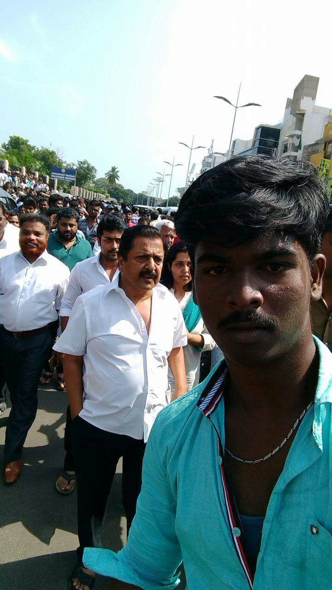South Indian actor Sivakumar pays last respect to CM Jayalalithaa. Suriya,Sivakarthikeyan,Suriya pays last respect to CM Jayalalithaa,Sivakarthikeyan pays last respect to CM Jayalalithaa,Suriya last respect to CM Jayalalithaa,actor Suriya,last respect to CM Jayalalithaa,last respect to Jayalalithaa,J Jayalalithaa
