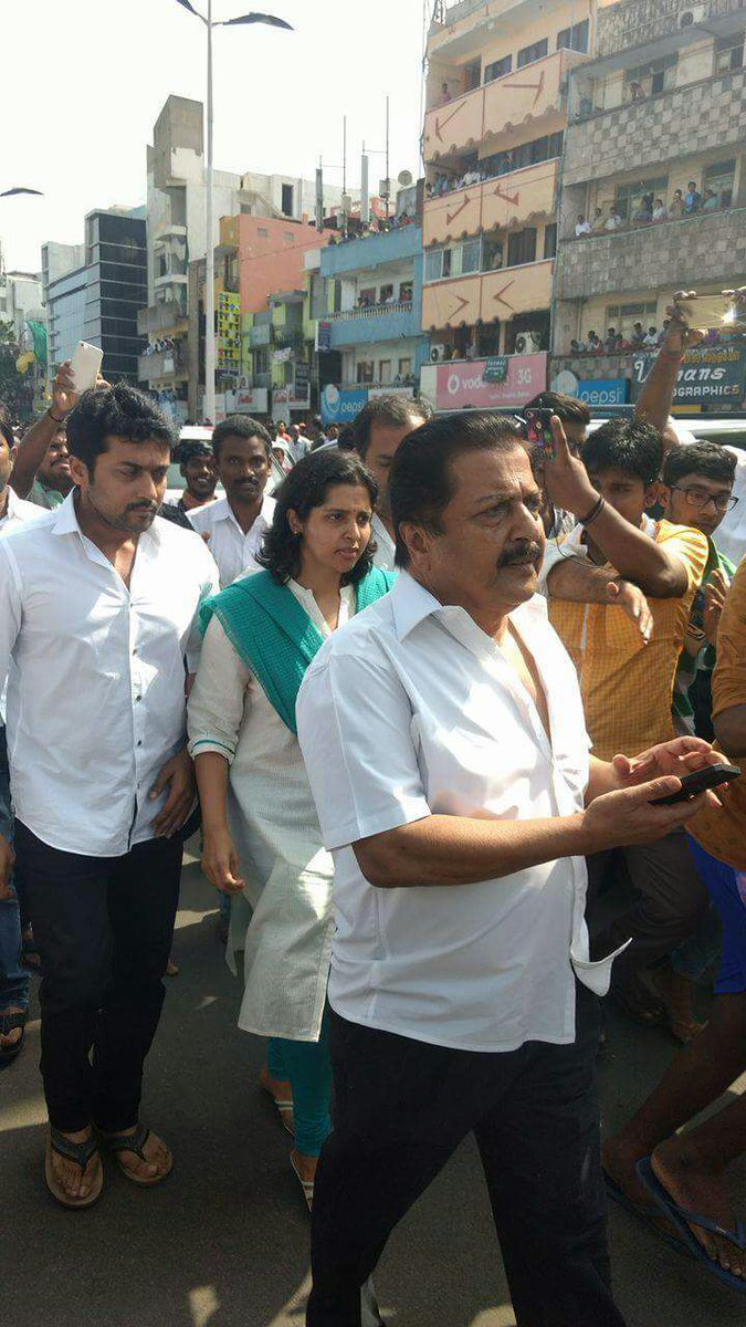 South Indian actor Sivakumar pays last respect to CM Jayalalithaa. Suriya,Sivakarthikeyan,Suriya pays last respect to CM Jayalalithaa,Sivakarthikeyan pays last respect to CM Jayalalithaa,Suriya last respect to CM Jayalalithaa,actor Suriya,last respect to CM Jayalalithaa,last respect to Jayalalithaa,J Jayalalithaa