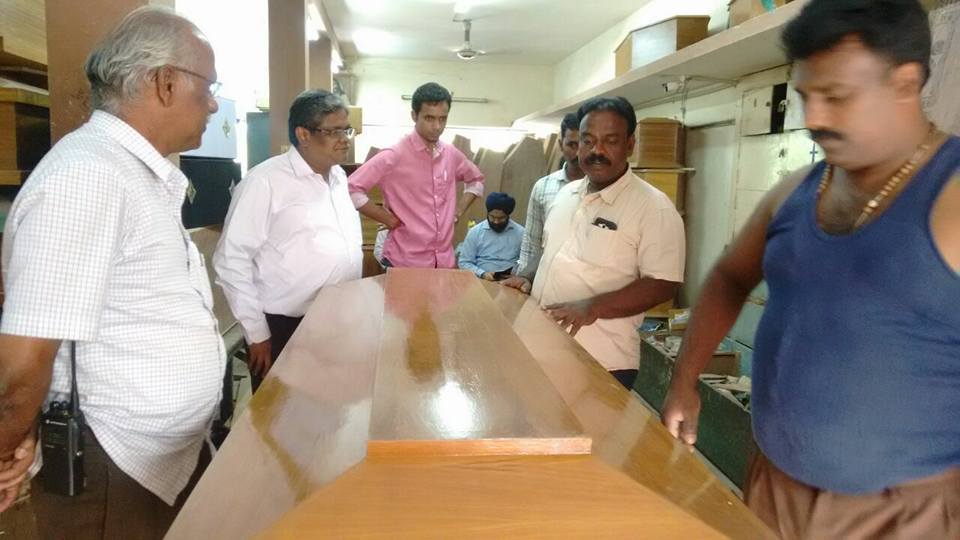 The coffin box gets ready for Jayalalithaa's cremation ceremony. Jayalalithaa,Jayalalithaa cremated,MGR's memorial site,Jayalalithaa funeral,Jayalalithaa funeral pics,Jayalalithaa funeral images,Jayalalithaa funeral photos,Jayalalithaa funeral stills,Jayalalithaa funeral pictures