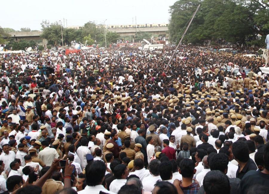 Jayalalithaa funeral procession: Amma's mortal remains taken from ...