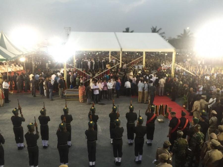 In Pictures: Jayalalithaa's last rites performed. Jayalalithaa,Jayalalithaa cremated pics,Jayalalithaa cremated images,Jayalalithaa cremated photos,Jayalalithaa,Jayalalithaa's last riets performed,Jayalalithaa's last riets,Jayalalithaa's last riets pics,Jayalalithaa's last riets image