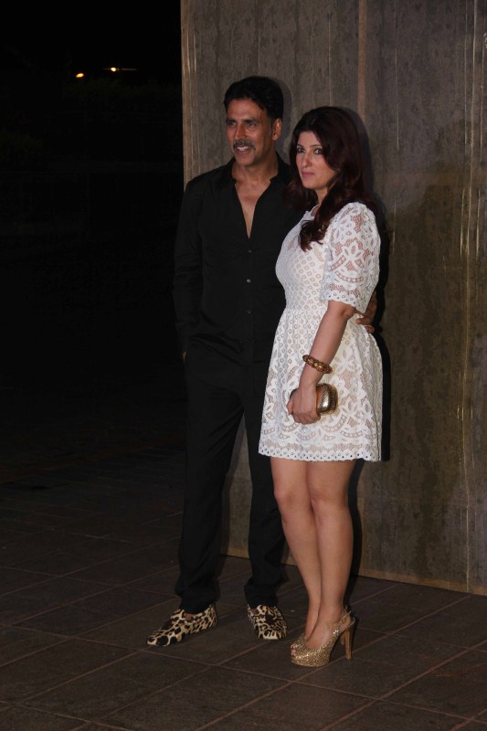 Photos of Bollywood actor Celebs Shah Rukh Khan at Manish Malhotra's 50th birthday bash. Shah Rukh Khan,Alia Bhatt,Akshay Kumar,Manish Malhotra's 50th birthday bash,Manish Malhotra 50th birthday,Manish Malhotra 50th birthday celebrations,celebs at Manish Malhotra 50th birthday celebrations,Manish Malhotra 50th birthday celebrations pics