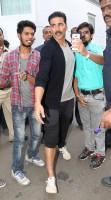 Akshay Kumar,Akshay Kumar snapped on sets of Yaaron Ki Baraat,Akshay Kumar on sets of Yaaron Ki Baraat,Yaaron Ki Baraat,Akshay Kumar latest pics,Akshay Kumar latest images,Akshay Kumar latest photos,Akshay Kumar latest stills,Akshay Kumar latest pictures