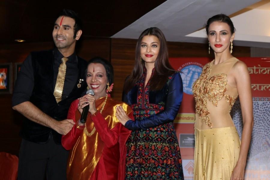 Actress Aishwarya Rai Bachchan, Dancer Lata Surendra, Model Alesia Raut and choreographer Sandip Soparrkar during 49th World Congress on Dance Research, in Mumbai on Dec 7, 2016. Aishwarya Rai Bachchan,Aishwarya Rai,dancer Lata Surendra,Lata Surendra,49th World Congress on Dance Research,49th World Congress,actress Aishwarya Rai Bachchan