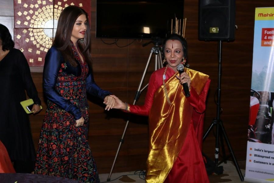 Actress Aishwarya Rai Bachchan and dancer Lata Surendra during 49th World Congress on Dance Research, in Mumbai on Dec 7, 2016. Aishwarya Rai Bachchan,Aishwarya Rai,dancer Lata Surendra,Lata Surendra,49th World Congress on Dance Research,49th World Congress,actress Aishwarya Rai Bachchan