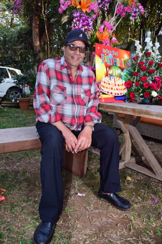 Check out the photos of Actor Dharmendra celebrates his 81st birthday. Dharmendra,Dharmendra celebrates his 81st birthday,Dharmendra 81st birthday,Dharmendra birthday,Dharmendra birthday celebrations,Dharmendra birthday celebrations pics,Dharmendra birthday celebrations images,Dharmendra birthday celebrations photos,Dharmend