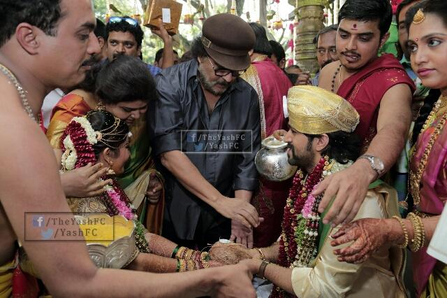 Actor Yash and Radhika Pandit Marriage held at Plalace ground, Bangalore on 9th December. The couple tied the knot as per the Hindu customs. Celebs like Puneeth Rajkumar, Ravichandran, Sriimurali, Bharathi Vishnuvardhan, Shivarajkumar, Sudeep, Raghavendra Rajkumar, and others spotted at the wedding. Puneeth Rajkumar,Ravichandran,Sriimurali,Bharathi Vishnuvardhan,Shivarajkumar,Sudeep,Raghavendra Rajkumar,Yash and Radhika Pandit's wedding,Yash and Radhika Pandit wedding,Yash and Radhika Pandit marriage,Yash wedding,Radhika Pandit wedding,Yash marr