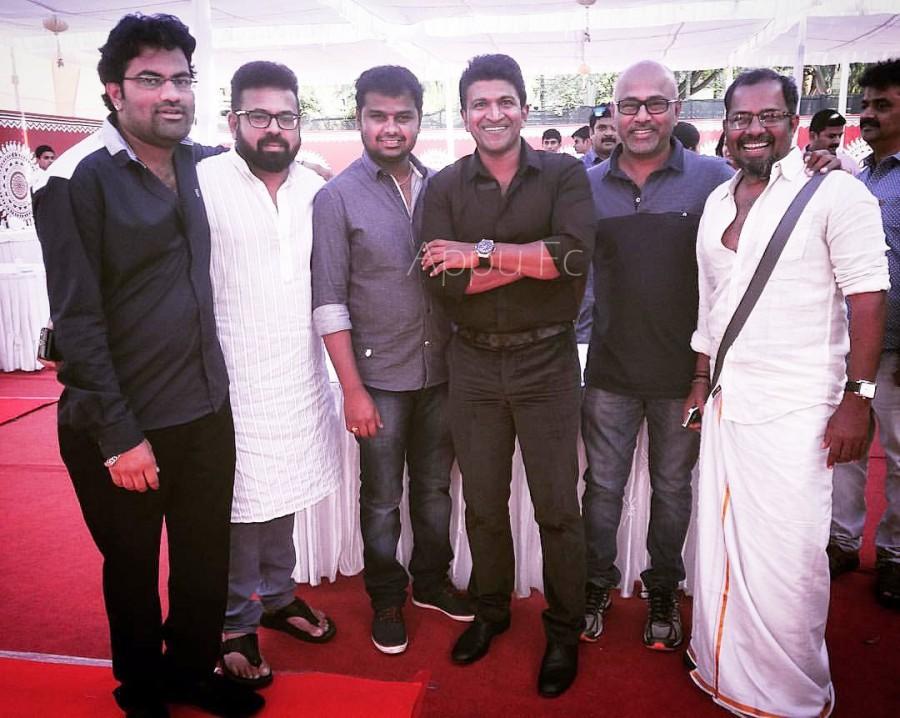 Actor Yash and Radhika Pandit Marriage held at Plalace ground, Bangalore on 9th December. The couple tied the knot as per the Hindu customs. Celebs like Puneeth Rajkumar, Ravichandran, Sriimurali, Bharathi Vishnuvardhan, Shivarajkumar, Sudeep, Raghavendra Rajkumar, and others spotted at the wedding. Puneeth Rajkumar,Ravichandran,Sriimurali,Bharathi Vishnuvardhan,Shivarajkumar,Sudeep,Raghavendra Rajkumar,Yash and Radhika Pandit's wedding,Yash and Radhika Pandit wedding,Yash and Radhika Pandit marriage,Yash wedding,Radhika Pandit wedding,Yash marr