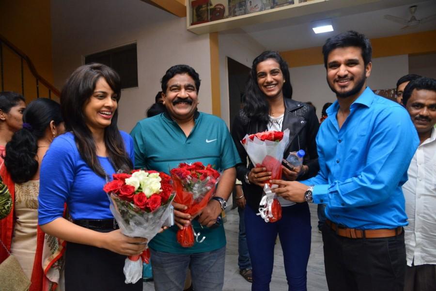 Photos of Indian badminton player Pusarla Venkata Sindhu watches Ekkadiki Potav Chinnavada Movie. PV Sindhu,Ekkadiki Potav Chinnavada,badminton player,badminton player PV Sindhu,Ekkadiki Potav Chinnavada pics,Ekkadiki Potav Chinnavada specail screeing