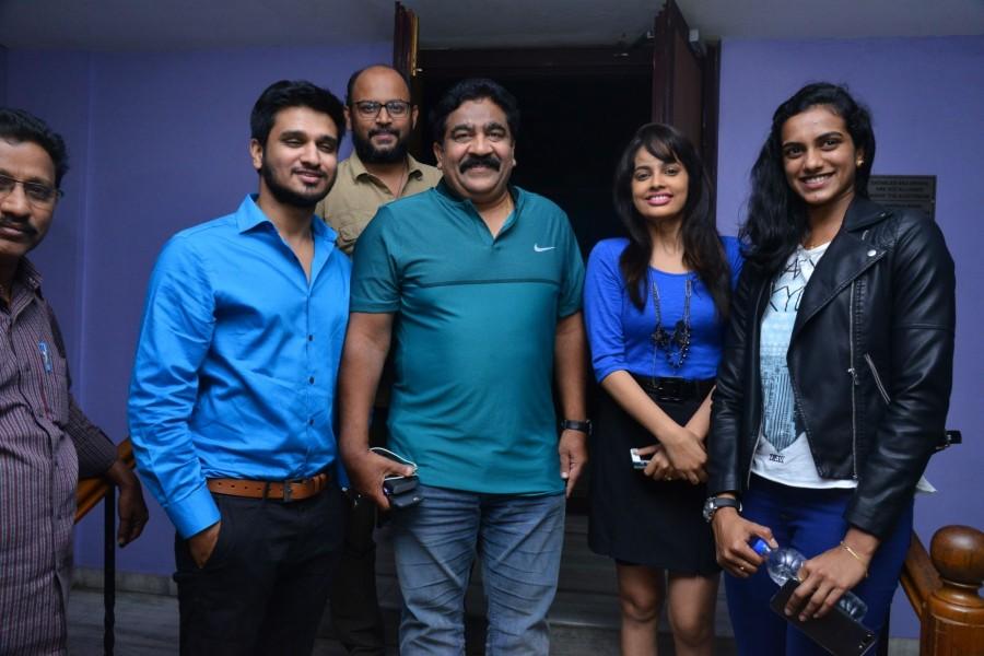 Photos of Indian badminton player Pusarla Venkata Sindhu watches Ekkadiki Potav Chinnavada Movie. PV Sindhu,Ekkadiki Potav Chinnavada,badminton player,badminton player PV Sindhu,Ekkadiki Potav Chinnavada pics,Ekkadiki Potav Chinnavada specail screeing