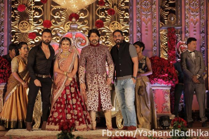 Yash and Radhika Pandit's wedding reception pictures. Yash and Radhika Pandit,Yash,Radhika Pandit,Yash wedding reception,Yash wedding reception pics,Yash wedding reception images,Yash wedding reception photos,Yash wedding reception stills,Radhika Pandit wedding reception,Radhika Pandit wedding reception pics