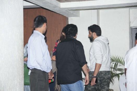 Photos of Abhishek Bachchan with sister and Sajid Khan with sister spotted at Sonali Bendre's house.