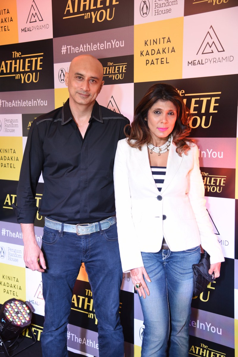 Kinita Kadakia Patel unveils Nutrition Guide "The Athlete In You". Celebs like Sunil Gavaskar, Zaheer Khan, Chhaya Momaya, Pallavi Jaikishan and others graced the event. Sunil Gavaskar,Zaheer Khan,Chhaya Momaya,Pallavi Jaikishan,Kinita Kadakia Patel,The Athlete In You,Nutrition Guide