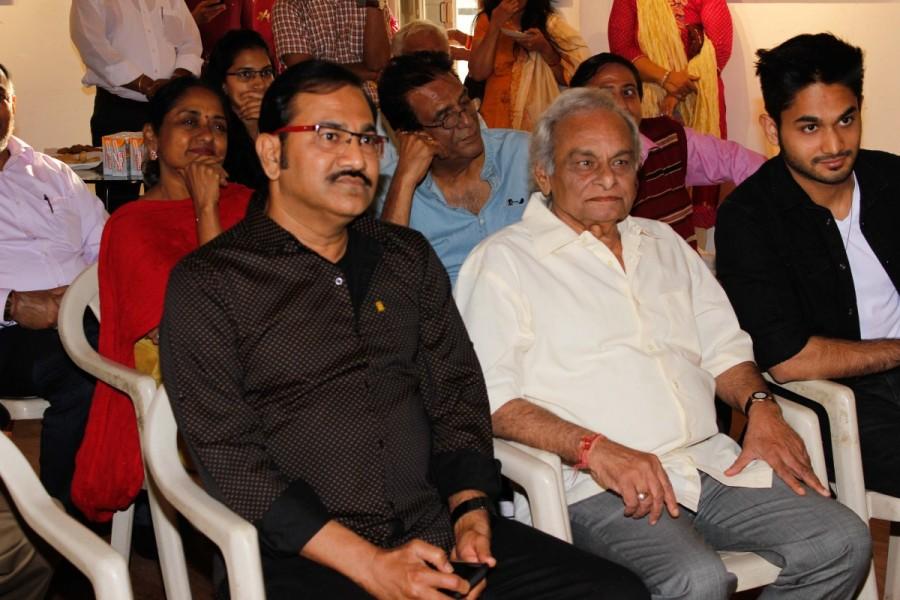 Artist Sydney Lobo with Bollywood actor Talluri Rameshwari, music composer Anandji Virji Shah, singer Sudesh Bhosle and television actor Deepak Qazir during the inauguration of art exhibition Sydney Lobo, in Mumbai, India on December 12, 2016. Talluri Rameshwari,Anandji Virji Shah,Sudesh Bhosle,Deepak Qazir,music composer Anandji Virji Shah,singer Sudesh Bhosle