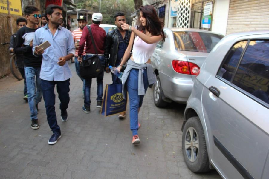 Photos of Bollywood actress Disha Patani spotted at Bandra. Disha Patani,Disha Patani at Bandra,Disha Patani spotted at Bandra,actress Disha Patani,Disha Patani latest pics,Disha Patani latest images,Disha Patani latest photos,Disha Patani latest stills,Disha Patani latest pictures