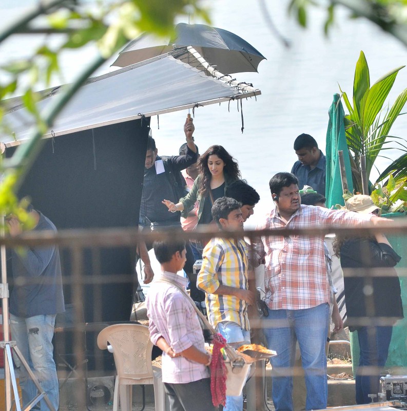 The actress would be seen doing a role for the very first time in sequel. Yami is proving her versatility with every film, the actress who is an outsider and hails from a Chandigarh has made it on her own merit in the industry! Yami Gautam,Yami Gautam shoot for Sarkar 3,Sarkar 3,Kaabil,Yami Gautam on the sets Sarkar 3,Sarkar 3 shooting,Sarkar 3 on the sets,Yami Gautam in Sarkar 3,Yami Gautam pics,Yami Gautam images,Yami Gautam photos,Yami Gautam stills,Yami Gautam pictures