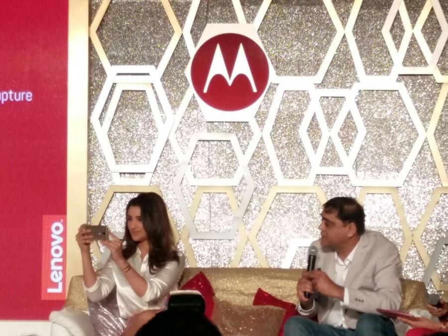 Photos of Bollywood actress Parineeti Chopra launches Motorola's Moto M Smart Phone. Parineeti Chopra,Motorola's Moto M Smart Phone,Moto M Smart Phone,Moto M,Moto M Smart Phone launch,Moto M Smart Phone pics,Moto M Smart Phone images,Moto M Smart Phone photos,Moto M Smart Phone stills,Moto M Smart Phone pictures