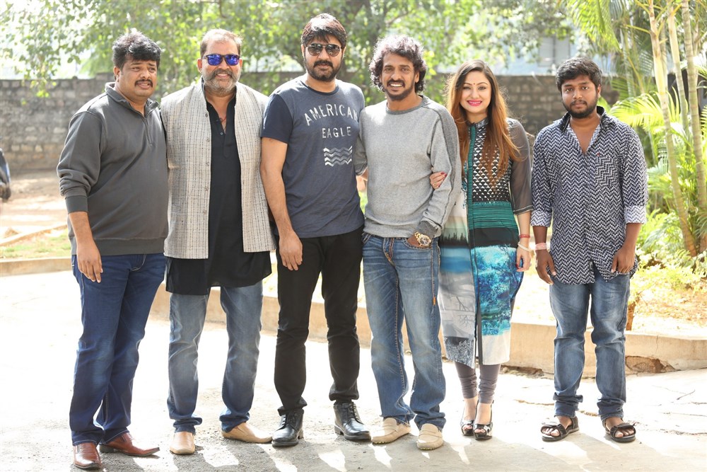 Telugu movie Chinnari Trailer Launch event held at Hyderabad. Celebs like Upendra, Priyanka Trivedi, Lohith H, Maheshwar Reddy, Golisoda Madhusudan and others graced the event. Upendra,Priyanka Trivedi,Chinnari Trailer Launch,Chinnari Trailer,Chinnari Trailer Launch pics,Chinnari Trailer Launch images,Chinnari Trailer Launch photos,Chinnari Trailer Launch stills,Chinnari Trailer Launch pictures