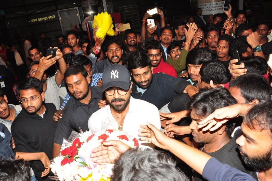 Photos of South Indian actor Ram Charan at Hyderabad airport. Ram Charan at Hyderabad airport,Ram Charan,Ram Charan Teja,Ram Charan back to Hyderabad airport,Ram Charan back to Hyderabad,actor Ram Charan,Dhruva