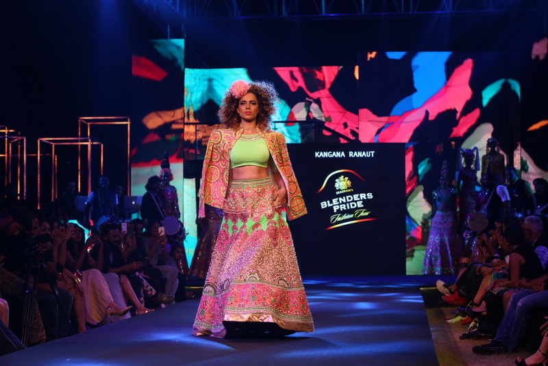 Showstopper Kangana Ranaut at the Blenders Pride Fashion Tour 2016. Kangana Ranaut,Kangana Ranaut at Blenders Pride Fashion Tour 2016,Blenders Pride Fashion Tour 2016,Blenders Pride Fashion Tour,Kangana Ranaut hot pics,Kangana Ranaut hot images,Kangana Ranaut hot photos,Kangana Ranaut hot stills,Kangana Ranaut hot picture