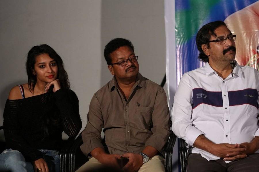 Gunturodu is an upcoming Telugu movie. The film stars Rocking Star Manchu Manoj and Pragya Jaiswal in the lead role, while Rao Ramesh and Kota Srinivas Rao appears in the supporting role. Manchu Manoj,Pragya Jaiswal,Gunturodu,Gunturodu Trailer Launch,Gunturodu Trailer,Gunturodu Trailer Launch pics,Gunturodu Trailer Launch images,Gunturodu Trailer Launch photos,Gunturodu Trailer Launch stills,Gunturodu Trailer Launch pictures