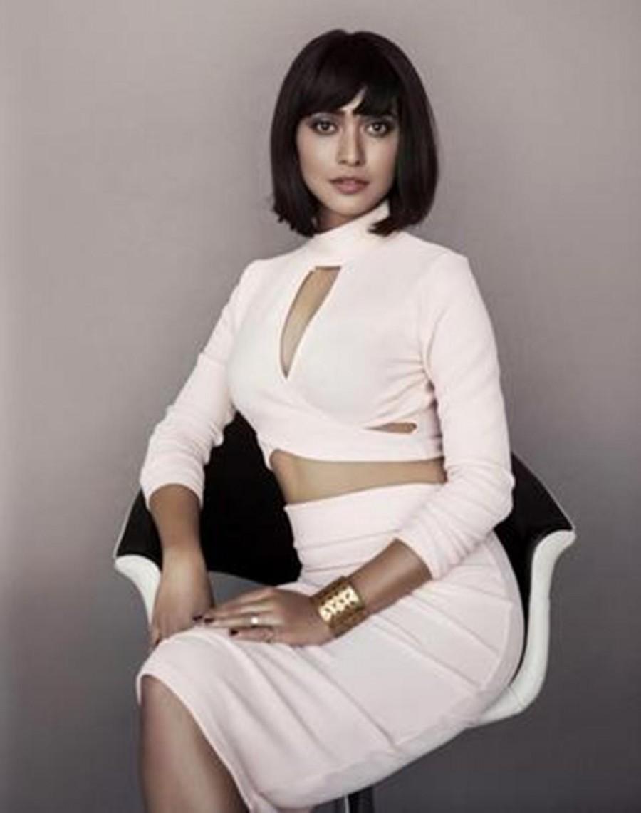 Sayani Gupta: We saw her first in Margarita with a straw opposite Kalki Koechlin, and later in Fan with Shahrukh Khan and in Baar Baar dekho with Siddharth Malhotra and Katrina Kaif. Her upcoming projects are The ring with SRK and Jagga Jasoos with Ranbir Kapoor and Katrina Kaif. Vicky Kaushal,Taheer Raj Bhasin,Shweta Tripathi,Jim Sarbh,Sayani Gupta,B-town celebs