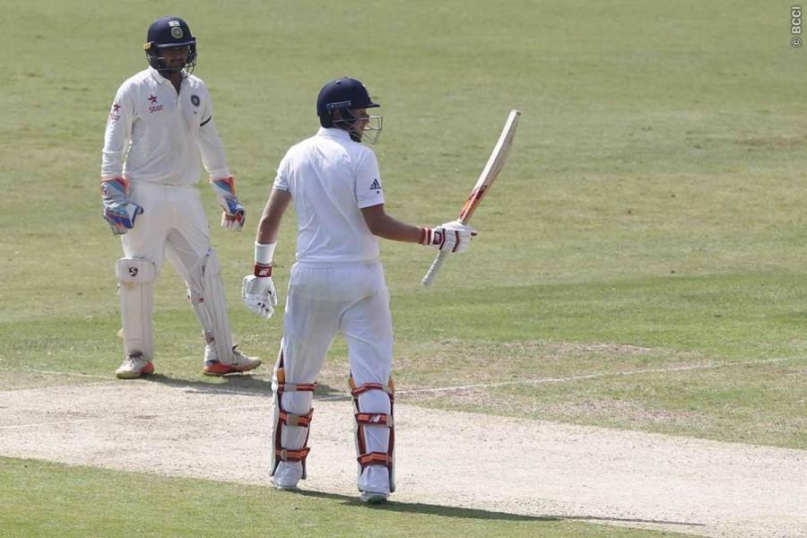 India have already won the series and are leading 3-0. England win toss,England vs India,India vs England,India vs England Test Series,India vs England Fifth Test,India vs England pics,India vs England images,India vs England photos,India vs England stills,India vs England pictures