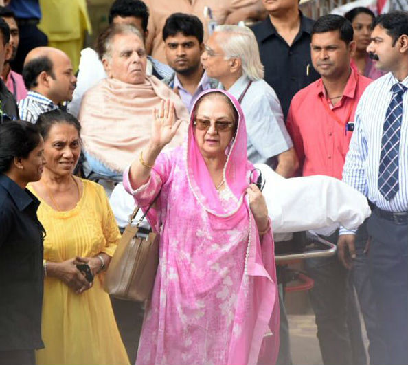 Bollywood veteran actor Dilip Kumar along with his wife Saira Banu after being discharged from the Lilavati Hospital, in Mumbai on December 15, 2016. The 94-year-old actor was admitted to Hospital on December 7 after he complained of swelling in one of his legs. Dilip Kumar,actor Dilip Kumar,Dilip Kumar discharged from hospital,Dilip Kumar discharged from Lilavati hospital,Lilavati Hospital,Dilip Kumar latest pics,Dilip Kumar latest images,Dilip Kumar latest photos,Dilip Kumar latest stills,Dilip Kumar latest pic