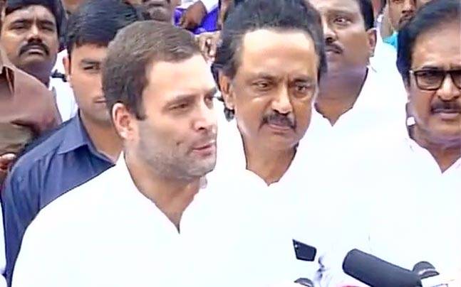 Congress Vice President Rahul Gandhi visits DMK Chief Karunanidhi at Kauvery Hospital. Congress Vice President Rahul Gandhi,Rahul Gandhi,Rahul Gandhi visits Karunanidhi,Karunanidhi,DMK Chief Karunanidhi,Kauvery Hospital