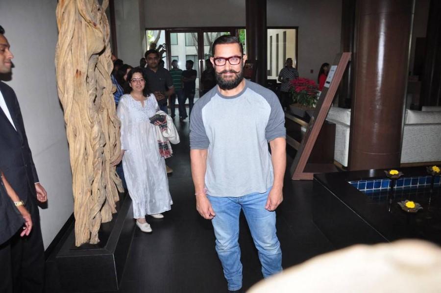 Bollywood actor Aamir Khan & Fatima Sana Shaikh promote Dangal movie at Park Hyatt Hotle in Hyderabad. Aamir Khan,Sana Shaikh,Aamir Khan and Fatima Sana Shaikh,Dangal,Dangal Movie Pressmeet,Dangal Pressmeet,Dangal promotions,Dangal Movie promotions